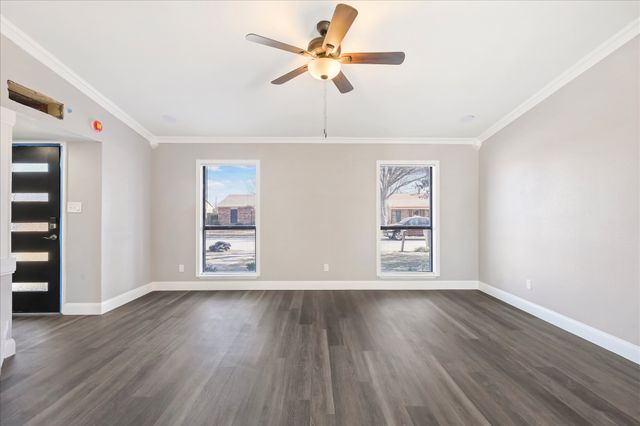 1913 Edna Smith Drive, Garland, TX 75040