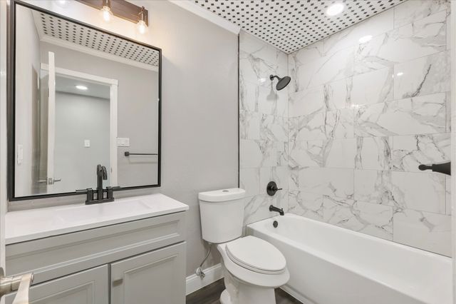 1913 Edna Smith Drive, Garland, TX 75040