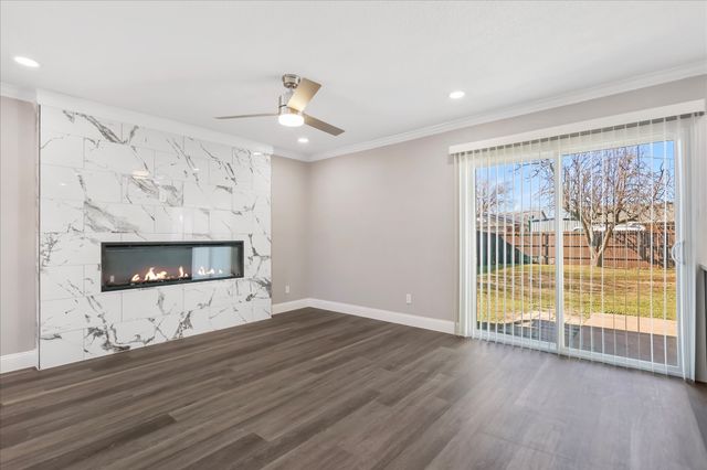 1913 Edna Smith Drive, Garland, TX 75040