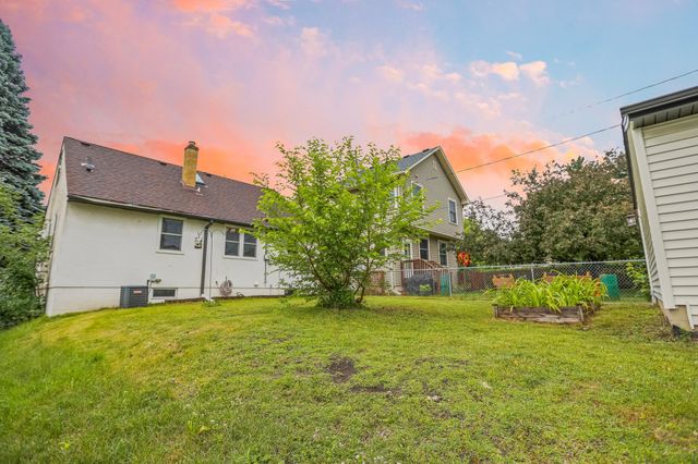 1273 Juno Avenue, Saint Paul, MN 55116