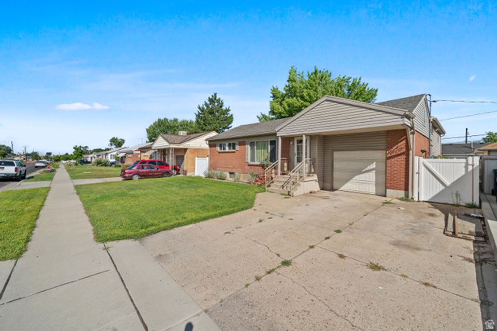 154 E 4800 S, Washington Terrace, UT 84405 — photo 2