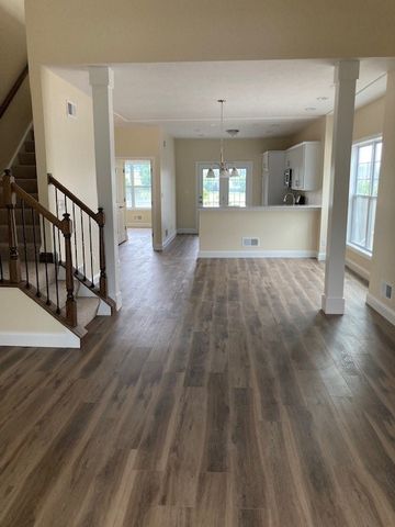 4055 Briarwood Dr, Hempfield Twp, PA 15644