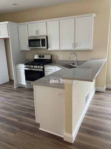 4055 Briarwood Dr, Hempfield Twp, PA 15644