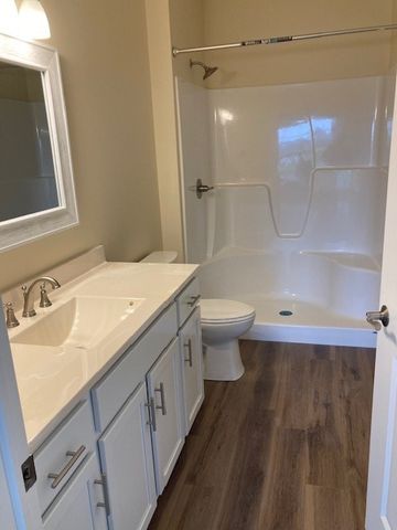 4055 Briarwood Dr, Hempfield Twp, PA 15644