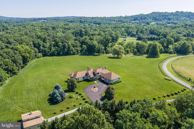 18291 CALUMET LN, Bluemont, VA 20135
