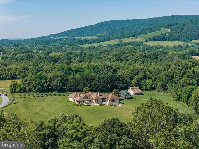 18291 CALUMET LN, Bluemont, VA 20135