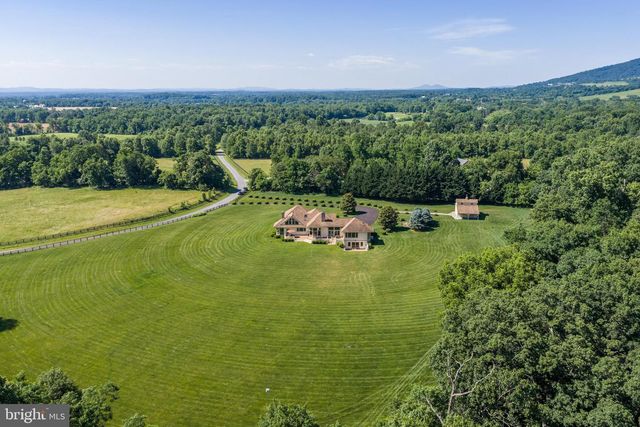 18291 CALUMET LN, Bluemont, VA 20135