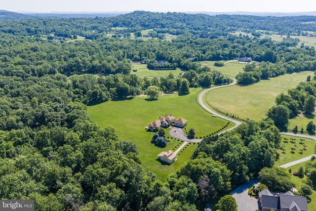 18291 CALUMET LN, Bluemont, VA 20135
