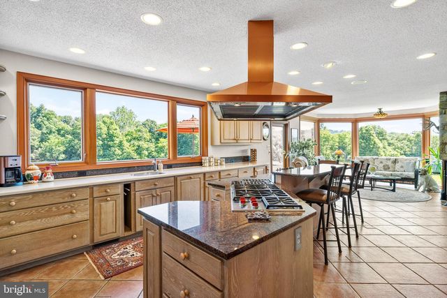 18291 CALUMET LN, Bluemont, VA 20135