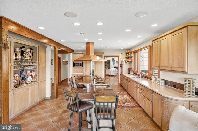 18291 CALUMET LN, Bluemont, VA 20135