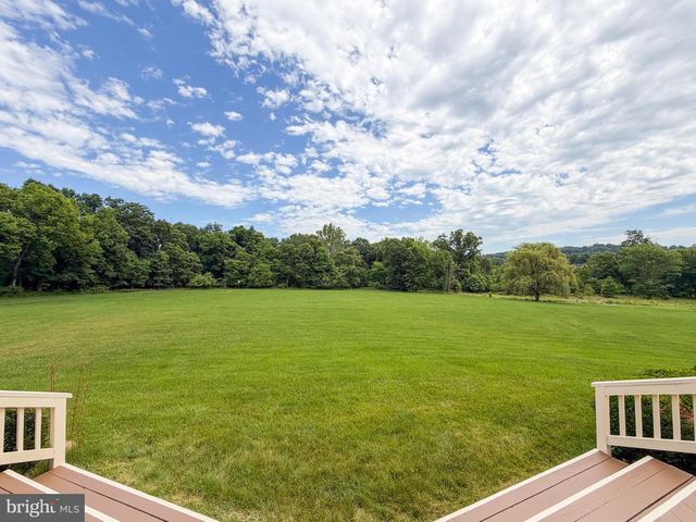 18291 CALUMET LN, Bluemont, VA 20135