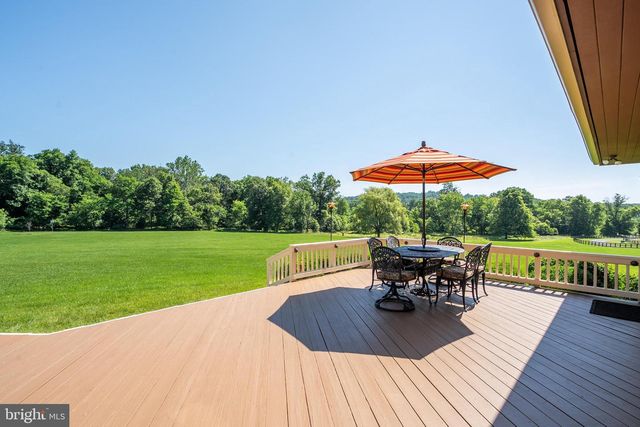 18291 CALUMET LN, Bluemont, VA 20135