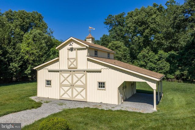 18291 CALUMET LN, Bluemont, VA 20135