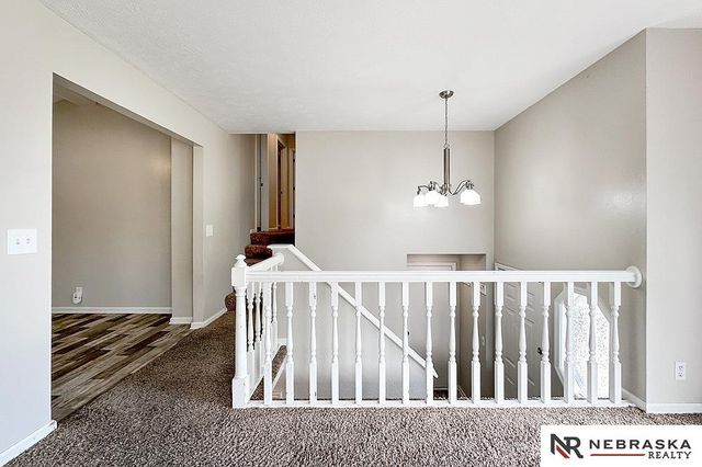 9912 S 9th Avenue, Bellevue, NE 68123