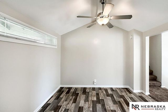 9912 S 9th Avenue, Bellevue, NE 68123