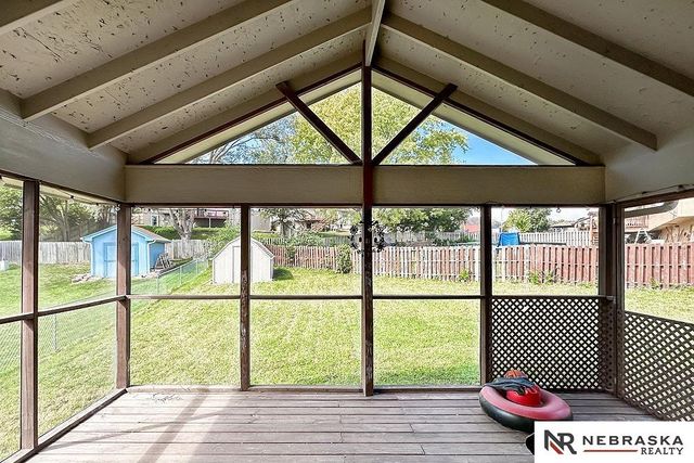 9912 S 9th Avenue, Bellevue, NE 68123