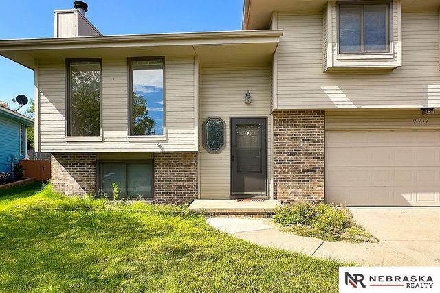 9912 S 9th Avenue, Bellevue, NE 68123