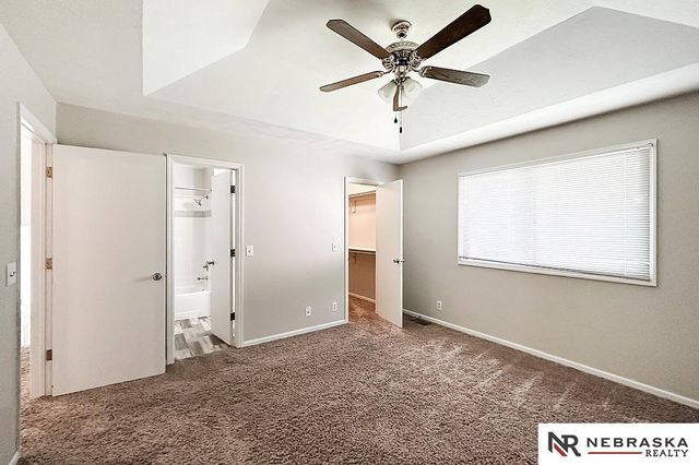 9912 S 9th Avenue, Bellevue, NE 68123