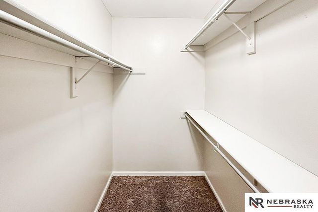 9912 S 9th Avenue, Bellevue, NE 68123