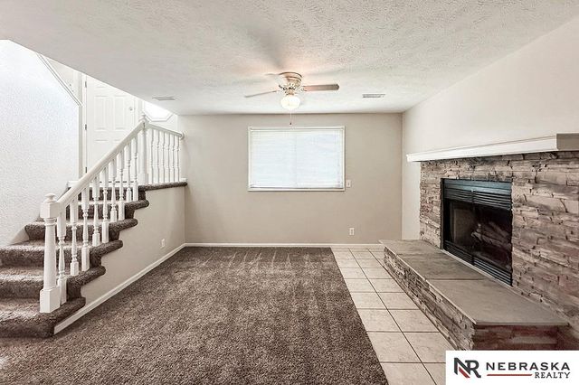 9912 S 9th Avenue, Bellevue, NE 68123