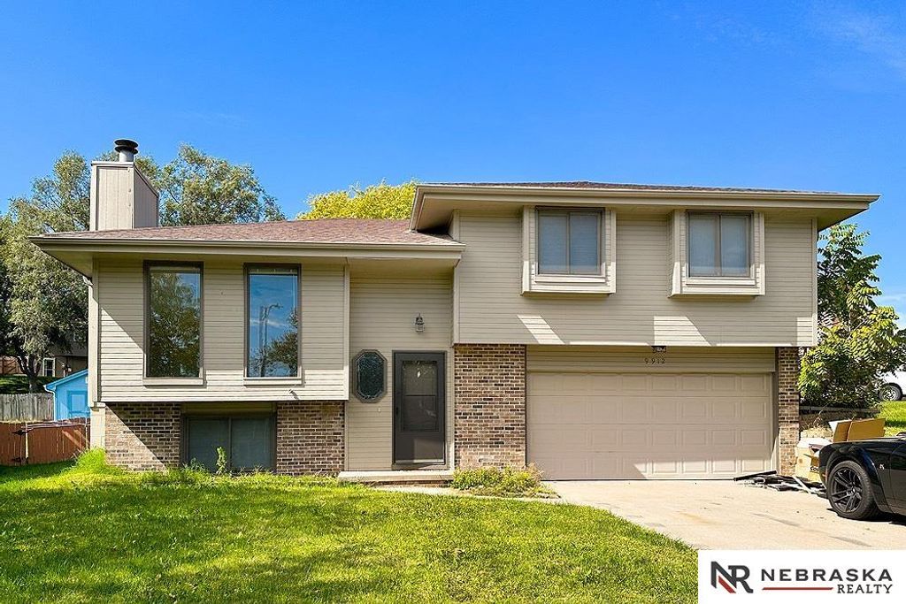 9912 S 9th Avenue, Bellevue, NE 68123