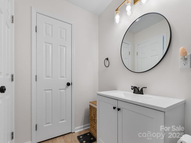 4022 Carl Parmer Drive, Harrisburg, NC 28075