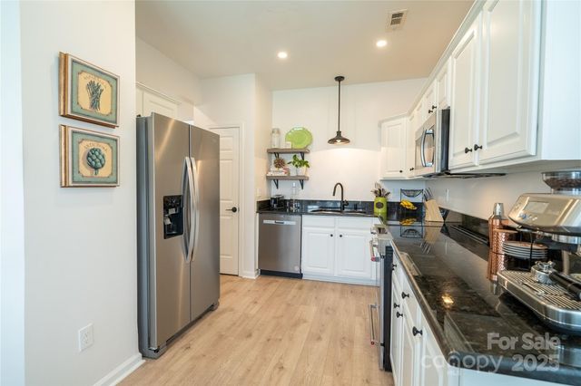 4022 Carl Parmer Drive, Harrisburg, NC 28075