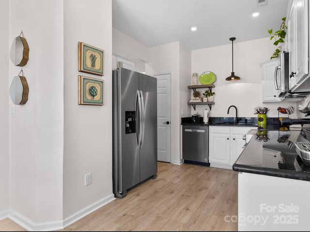 4022 Carl Parmer Drive, Harrisburg, NC 28075