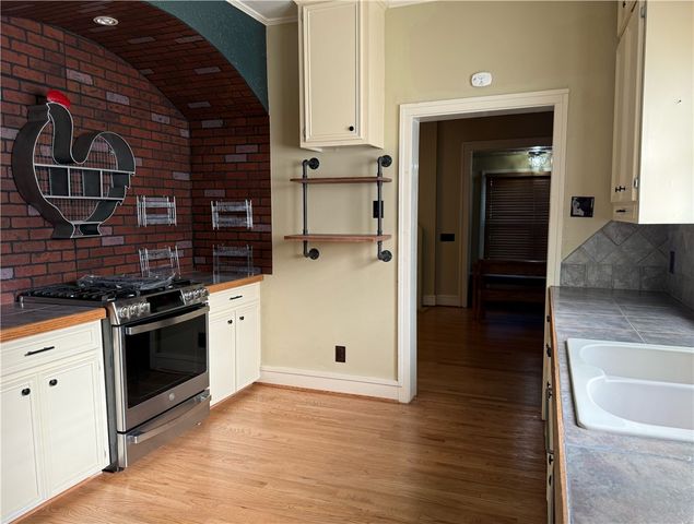 402 Clifford St, Corpus Christi, TX 78404