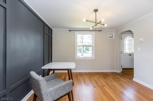 8 Venetia Ave, Cranford Twp., NJ 07016