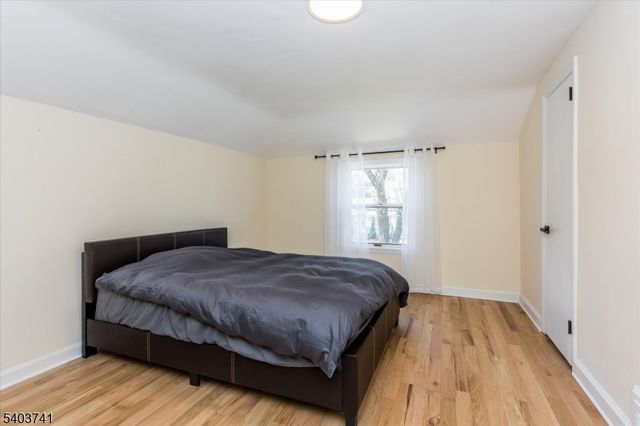 8 Venetia Ave, Cranford Twp., NJ 07016