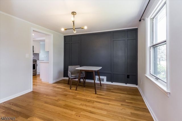 8 Venetia Ave, Cranford Twp., NJ 07016