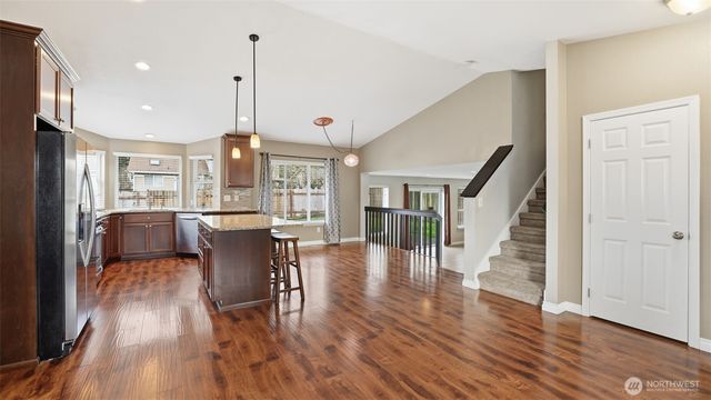 2009 161st Street E, Tacoma, WA 98445