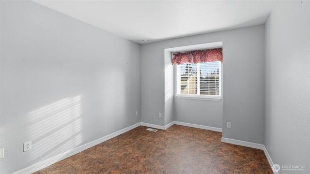 2009 161st Street E, Tacoma, WA 98445