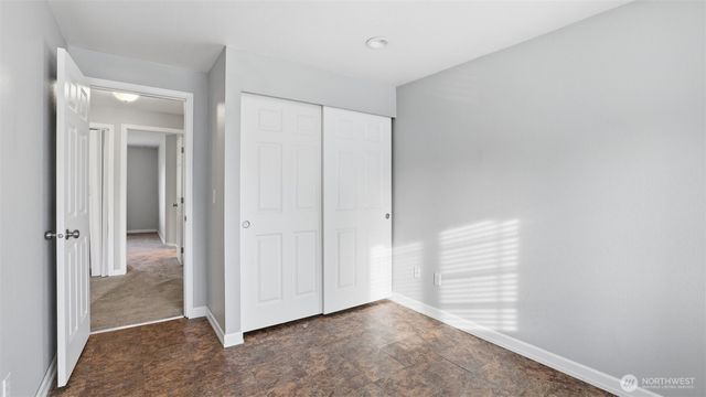 2009 161st Street E, Tacoma, WA 98445