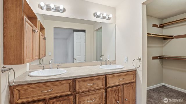 2009 161st Street E, Tacoma, WA 98445