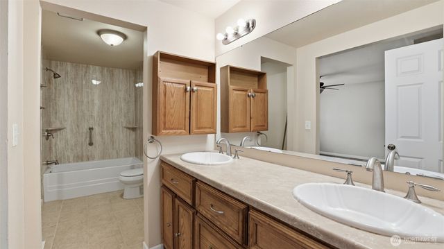 2009 161st Street E, Tacoma, WA 98445