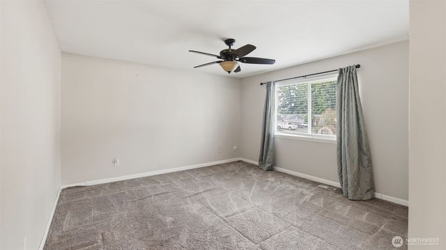 2009 161st Street E, Tacoma, WA 98445