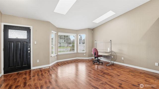 2009 161st Street E, Tacoma, WA 98445