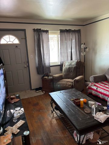 942 Farnham Avenue, Lincoln Park, MI 48146