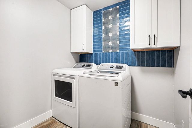 101 W Larkspur Drive, Hillcrest Village, TX 77511