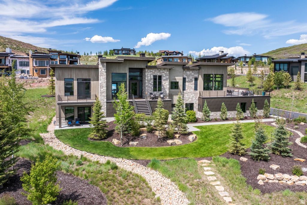 Image 1 of property listing at 140 W VISTA RIDGE RD, Kamas, UT 84036