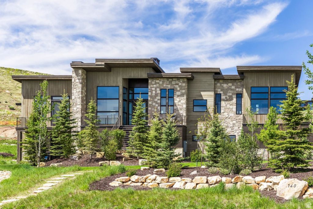 Image 101 of property listing at 140 W VISTA RIDGE RD, Kamas, UT 84036