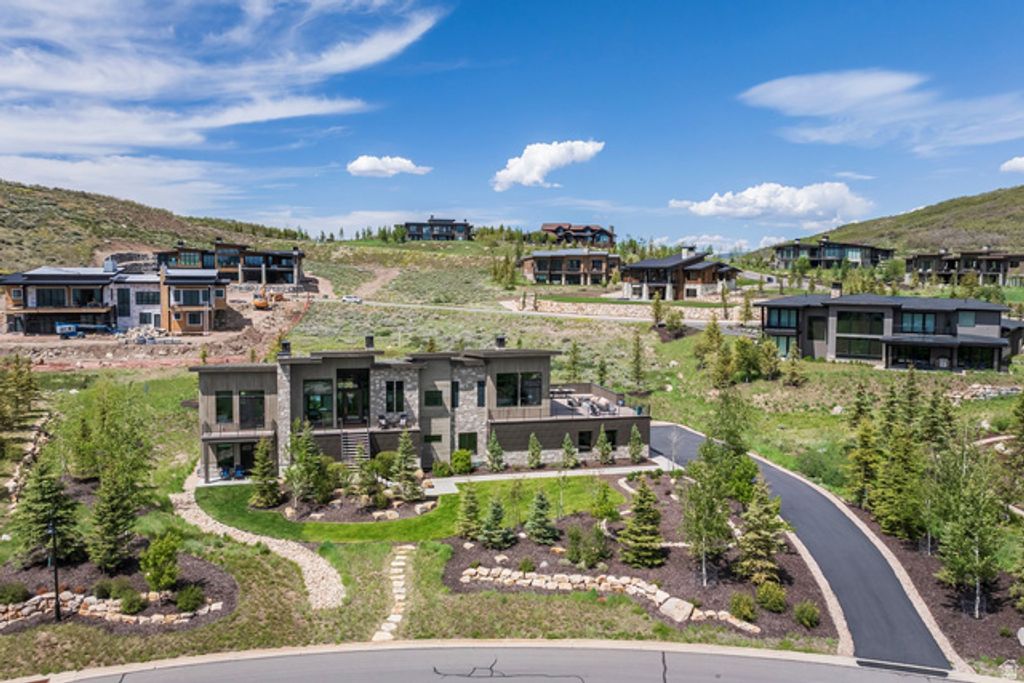Image 102 of property listing at 140 W VISTA RIDGE RD, Kamas, UT 84036
