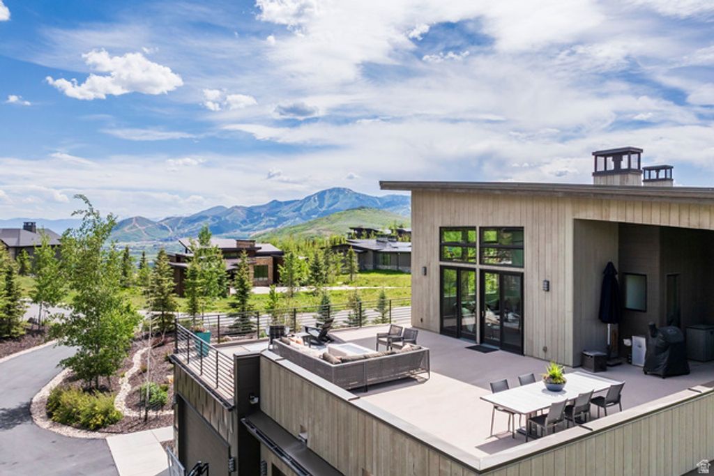 Image 110 of property listing at 140 W VISTA RIDGE RD, Kamas, UT 84036
