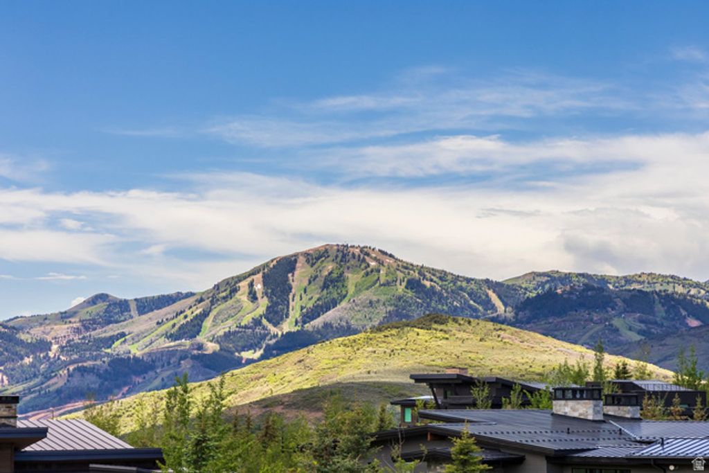Image 44 of property listing at 140 W VISTA RIDGE RD, Kamas, UT 84036
