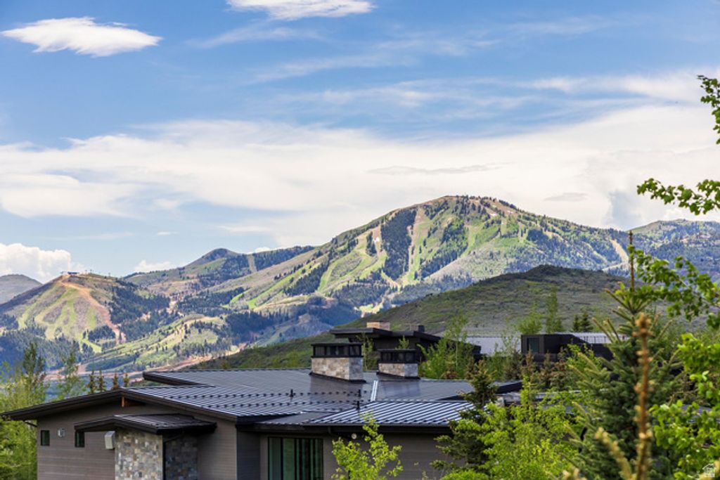 Image 56 of property listing at 140 W VISTA RIDGE RD, Kamas, UT 84036