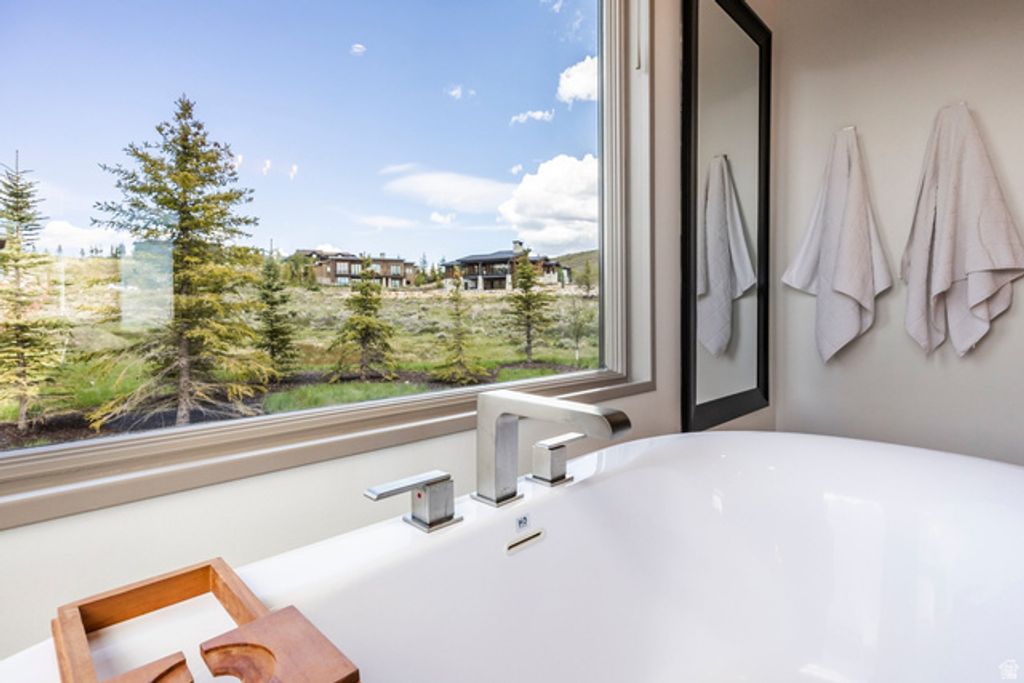 Image 61 of property listing at 140 W VISTA RIDGE RD, Kamas, UT 84036