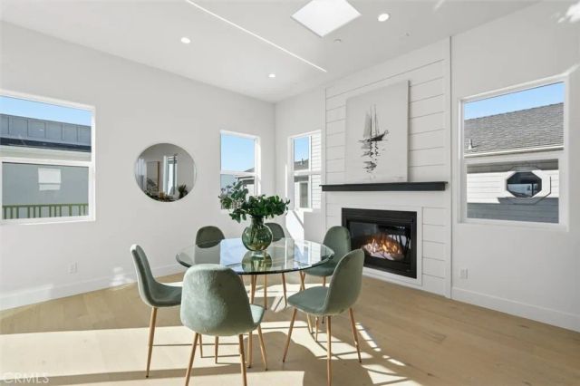 617 N Irena Avenue B, Redondo Beach, CA 90277