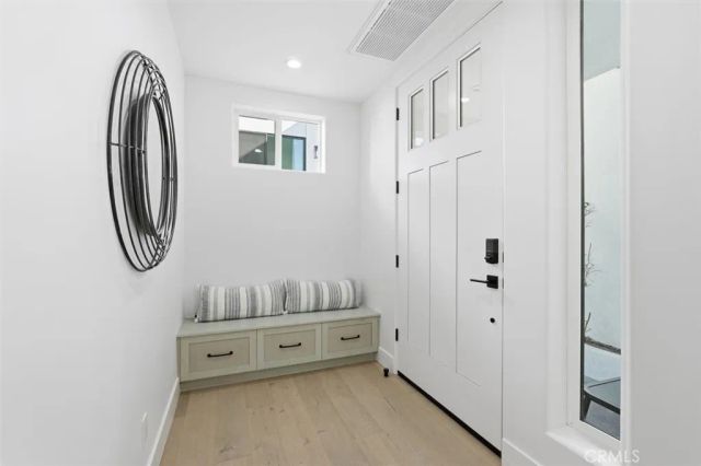 617 N Irena Avenue B, Redondo Beach, CA 90277